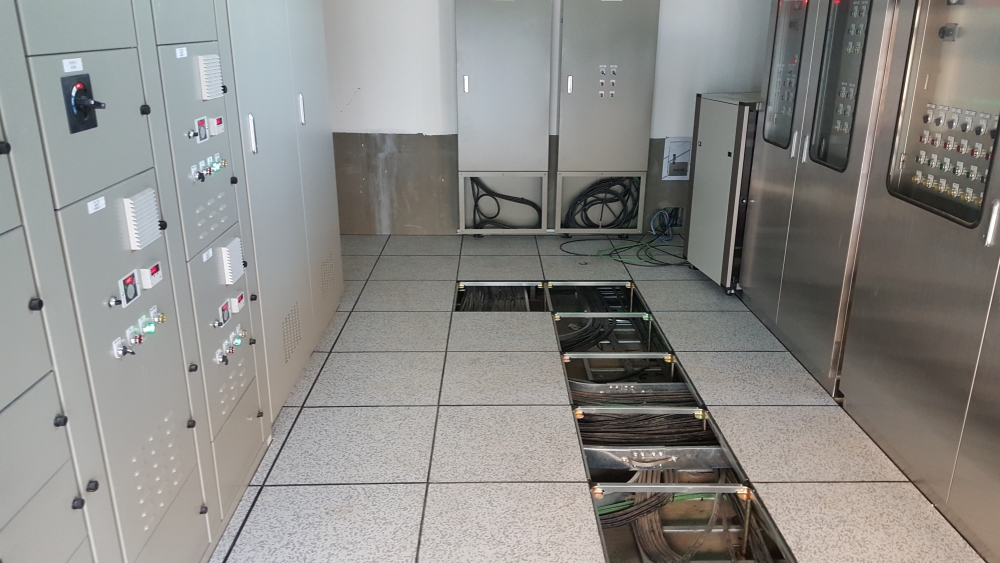 악세스플로어 바닥 확인