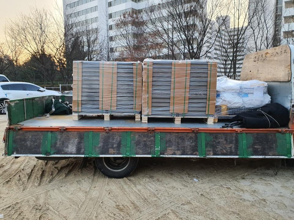 악세스플로어 판넬 및 부자재 운송