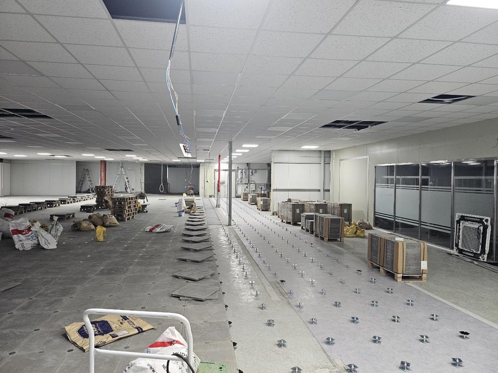 층고 확보를 위한 저상형 OA플로어 설치 사례