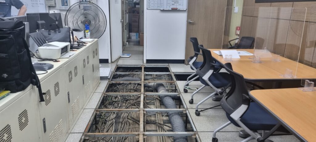 악세스플로어 하부 페데스탈, 스트링거 확인