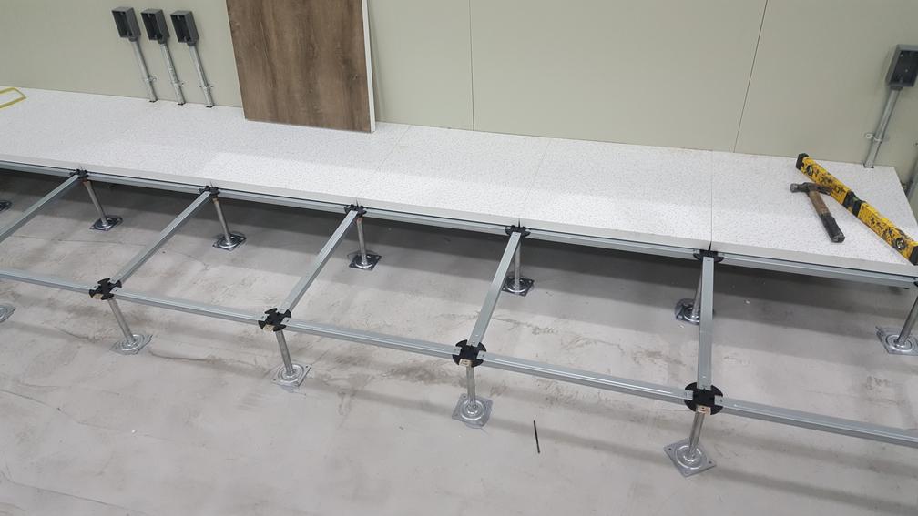 악세스플로어 우드 판넬 시공 사진